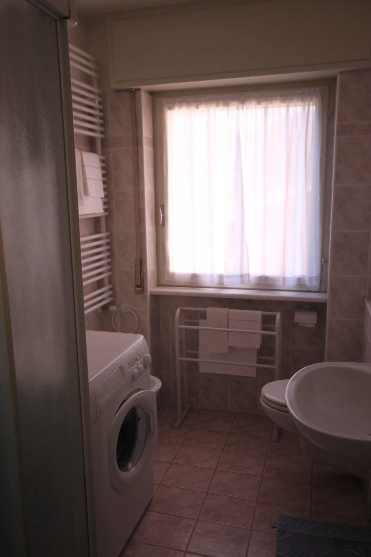 Bed and Breakfast Balcone Fiorito Menaggio Exterior foto