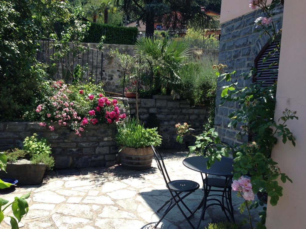 Bed and Breakfast Balcone Fiorito Menaggio Zimmer foto