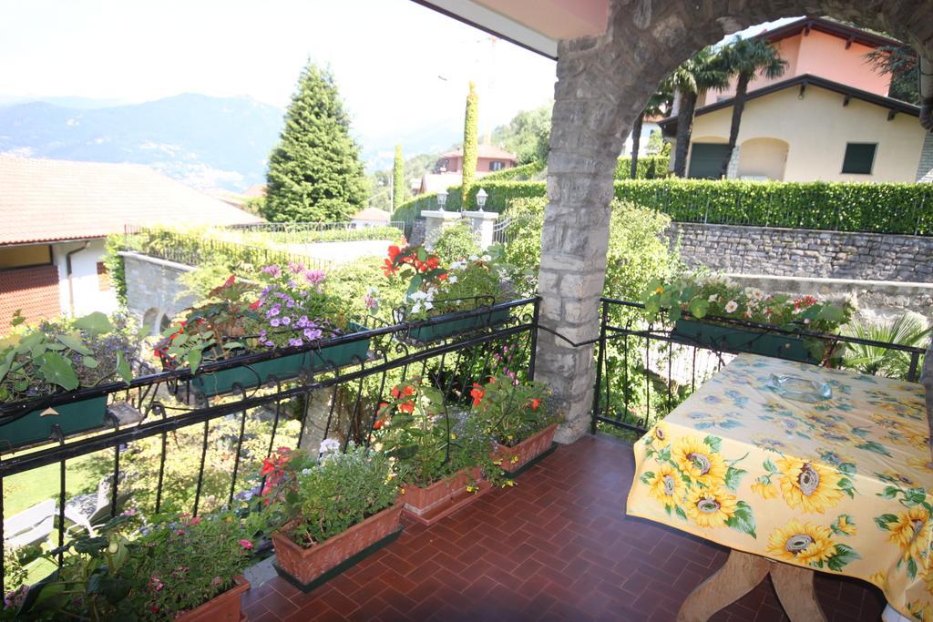 Bed and Breakfast Balcone Fiorito Menaggio Zimmer foto